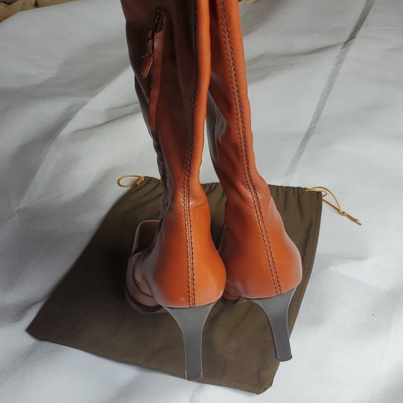 TOD'S Knee Length Boots and Purse - Picture 11 of 13